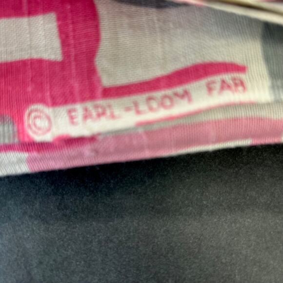 Vintage Earl Loom Geometric Pattern Rayon Fabric 45" W x 2 Yards 33" L - Picture 3 of 6